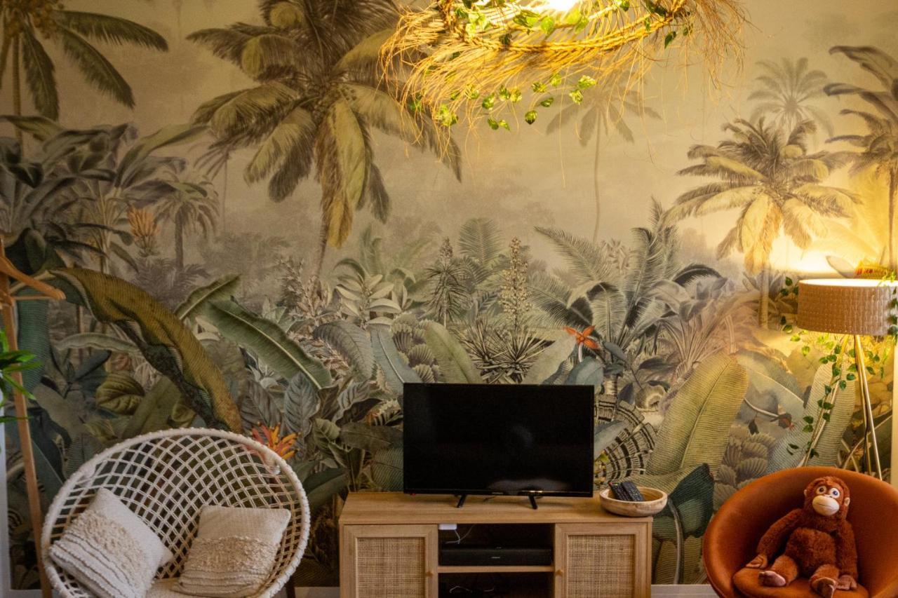 Suite Jungle - Jardin, Netflix Et Parking - Le Manoir Aux Pommes Orbec Екстериор снимка